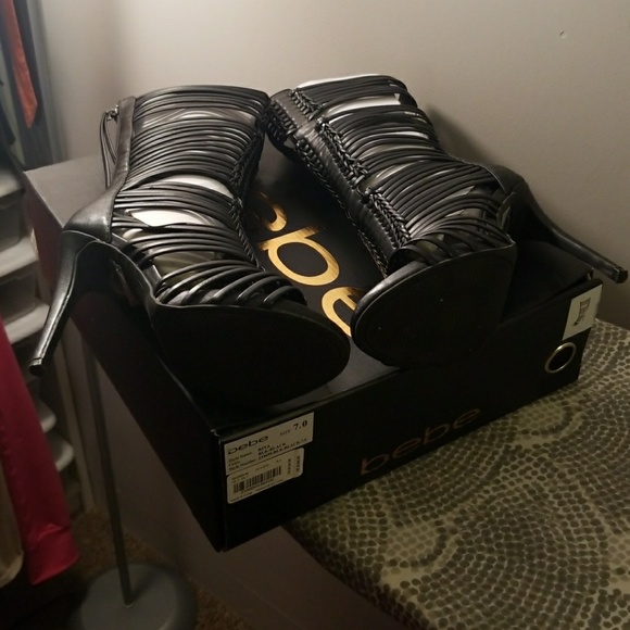 Boots - Picture 3 of 3